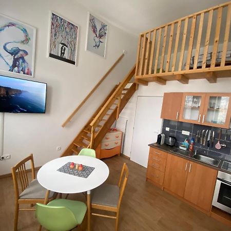 Apartman V Lesni Яблонец-над-Нисоу Экстерьер фото